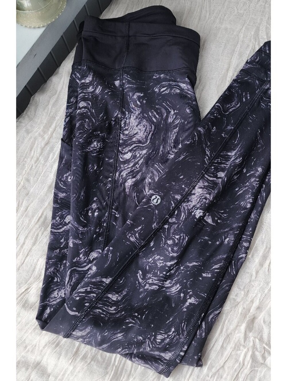 Lululemon Marble Print Leggings Women’s Black Gray High Rise Yoga Pants